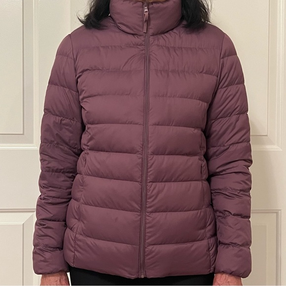 Uniqlo Ultralight Down Jacket in Wine (Japan size M) - Picture 10 of 11